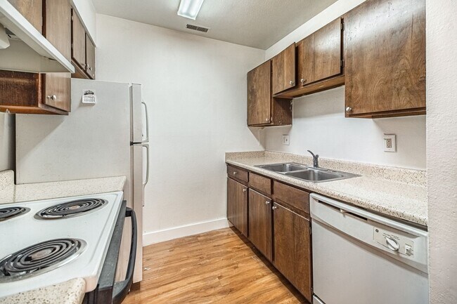 Photo - 1765 Zebulon Dr Unidad 1765 Zebulon Dr - D
