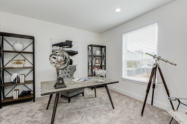 Photo - 1131 W 17th St