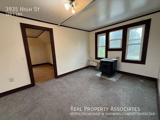 Photo - 3935 High St