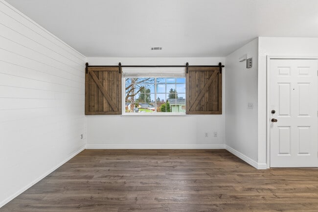 Photo - 1288 Grouse Ct