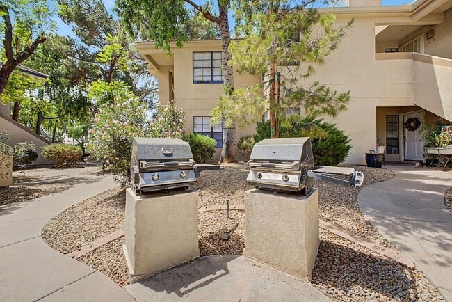 Photo - 6885 E Cochise Rd Unit Apt 108