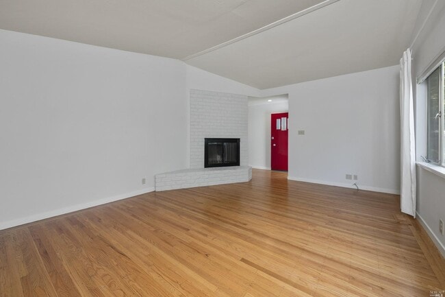 Photo - 22 Brennfleck Ave