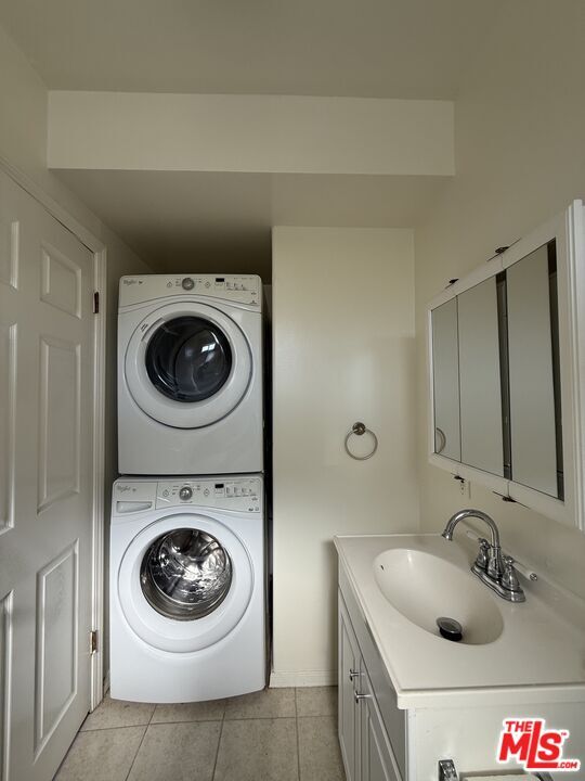 Photo - 356 S St Andrews Pl