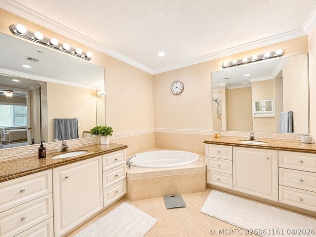 Photo - 15 Harbour Isle Dr W Unit 101