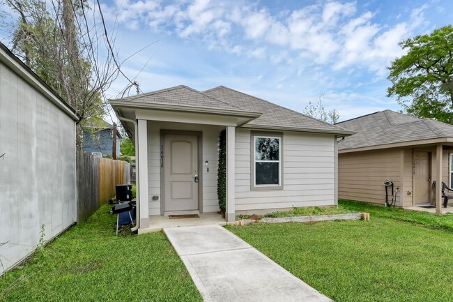 Photo - 16618 E Hammon