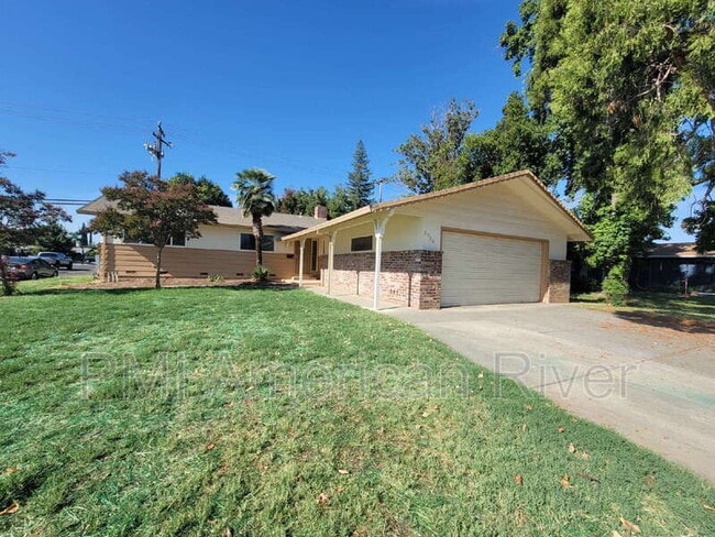 Building Photo - 9060 Talisman Dr Rental