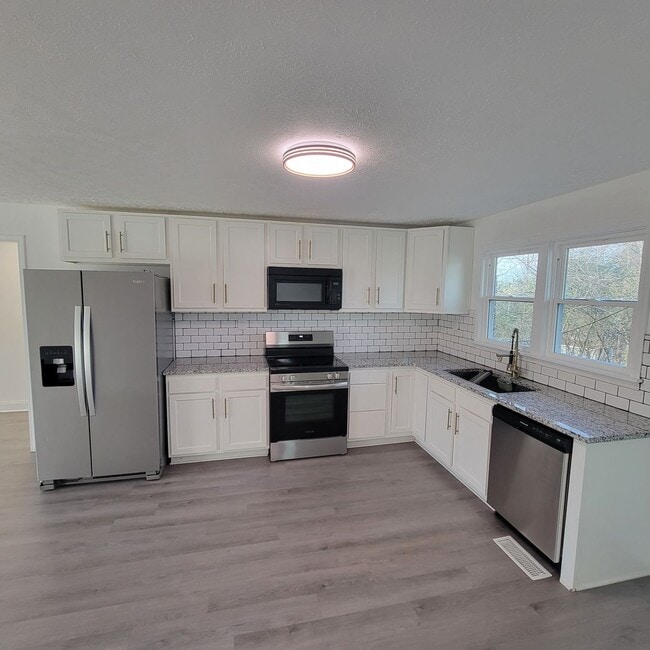 Photo - 166 E 16th St Unit 166 E. 16th Street B