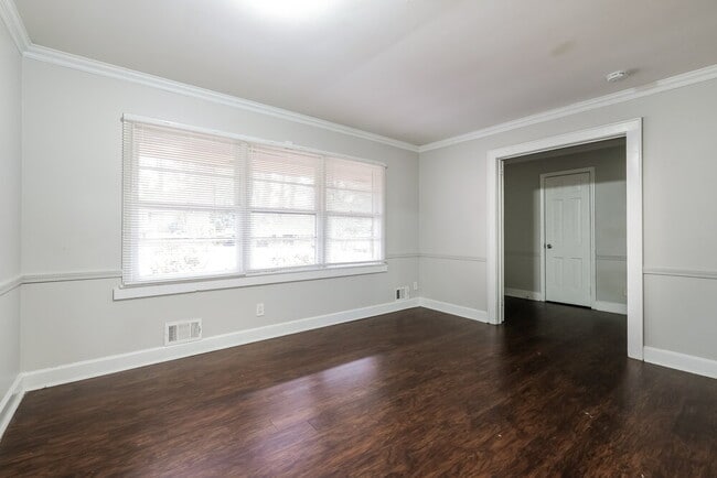 Photo - 1201 Valerie Woods Dr