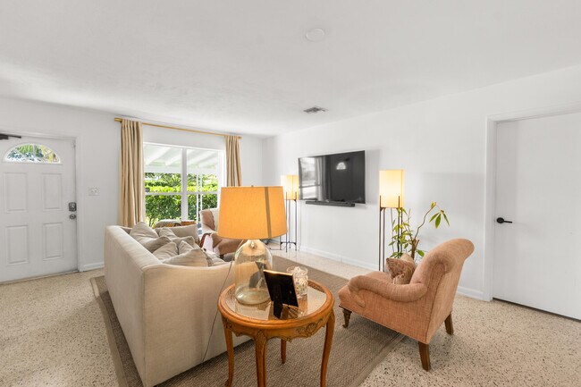 Photo - 549 Fairwind Dr