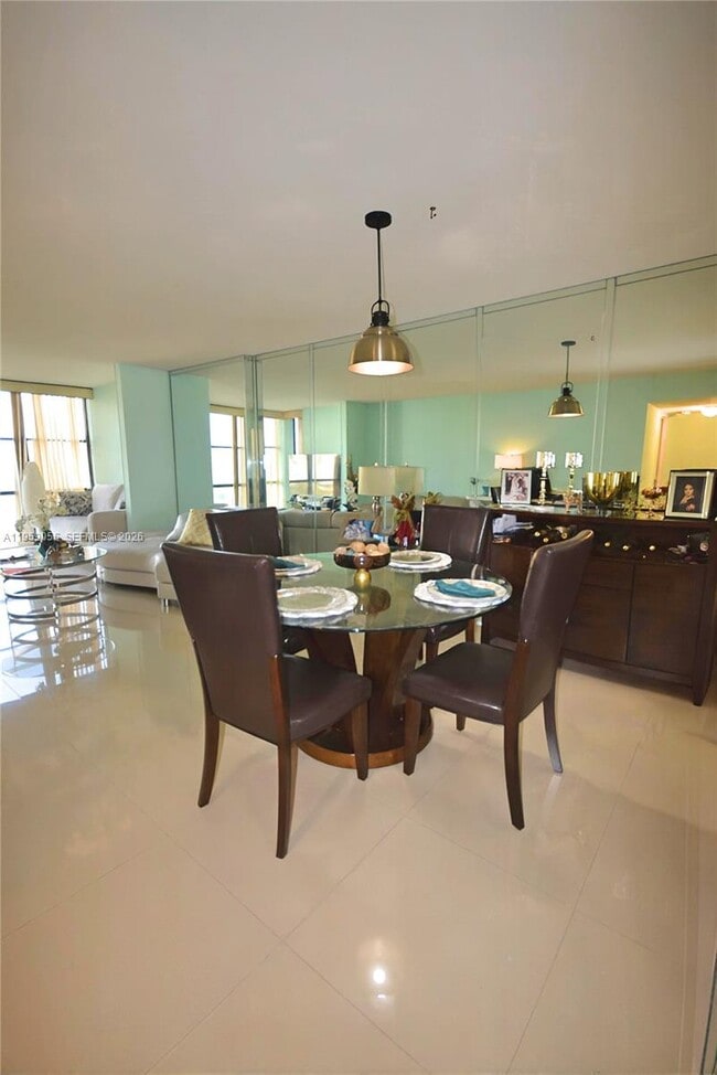 Photo - 800 Parkview Dr Unit 506