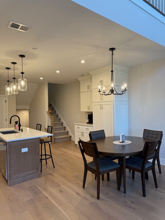 Photo - 6202 Vivaldi Rd