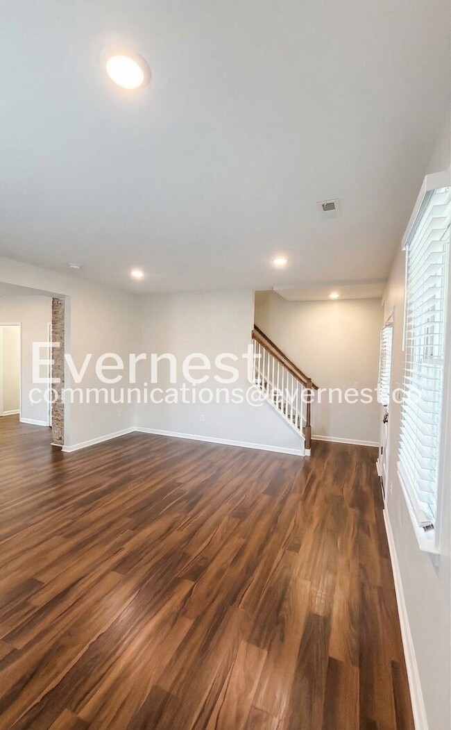 Photo - 115 Pine St