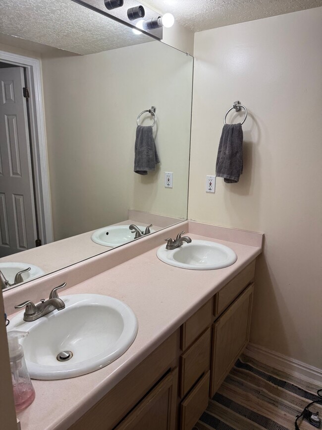 Photo - 1171 Country Ridge Dr