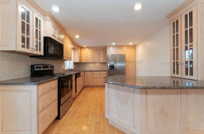 Photo - 50 Laurel Cir