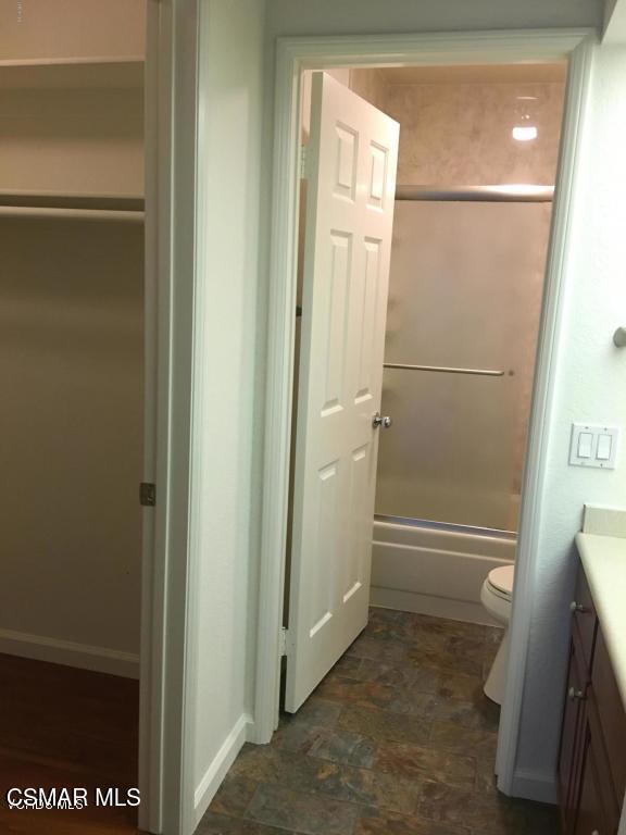 Photo - 688 Indian Oak Ln