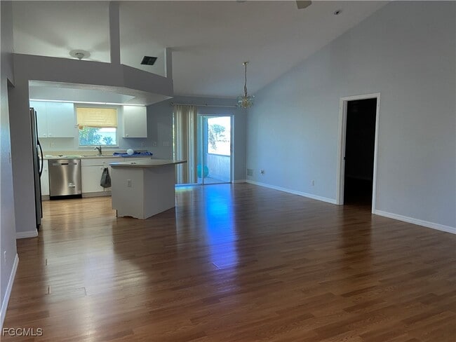 Photo - 2002 SW 15th Pl