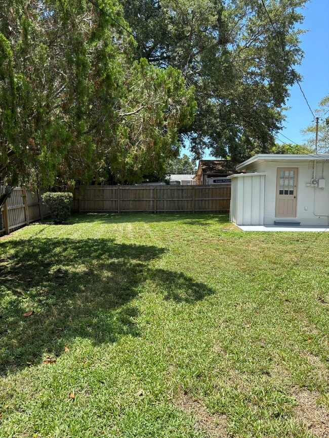 Photo - 8567 Ridge Rd