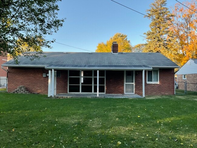 Photo - 634 Wiltshire Blvd