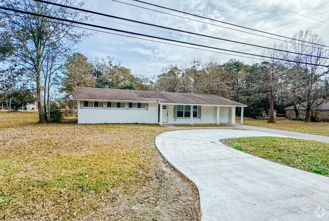 Building Photo - 3-Bedroom, 2-Bath in Gulf Park Estates – P... Rental