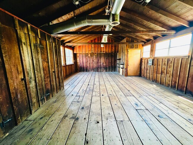 Photo - Mid-Century Modern 2BD 2BA Duplex with Two Bonus Rooms Near Uptown District!!!!