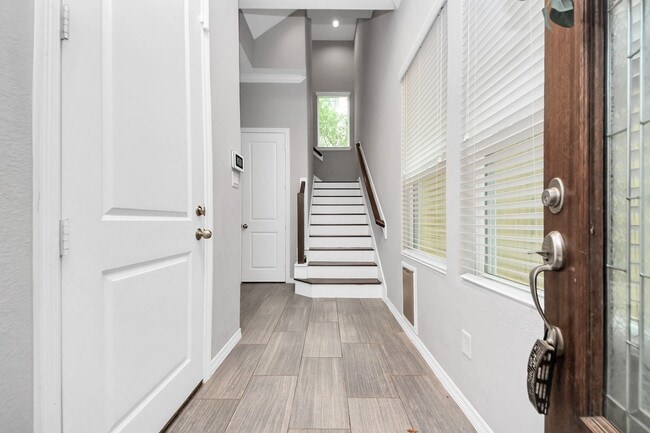 Photo - 2219 Bellefontaine