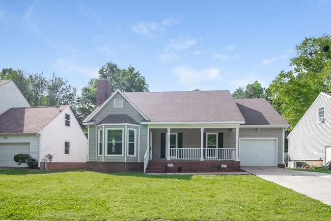 Building Photo - 120 Suffolk Dr