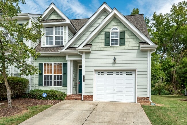 Beautiful 3 bedroom 3.5 bath with bonus room! - Beautiful 3 bedroom 3.5 bath with bonus room! Townhome