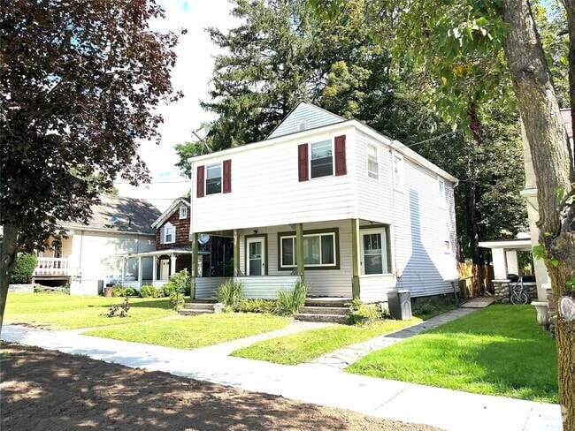 Building Photo - 102 Sullivan St Unit 2 Rental