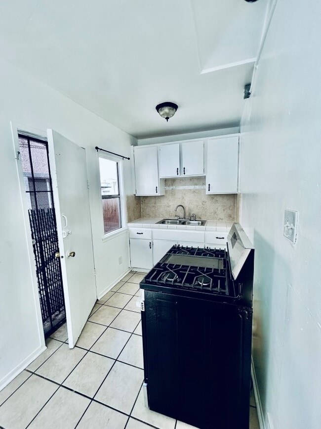5427 1/2 Dairy Ave Unit 5427