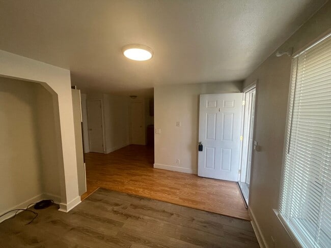 Photo - 205 NW Pine St Unidad 205
