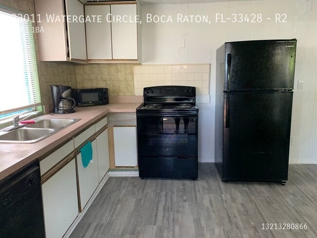 Photo - 23011 Watergate Cir Unidad R2
