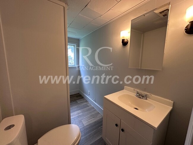 Photo - 106 Wisconsin-