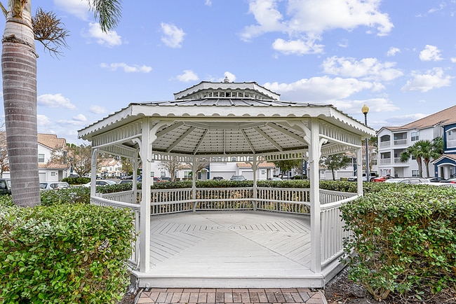 Halston World Gateway Apartment Homes