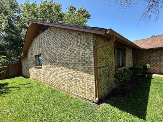 Photo - 917 Cherrywood Trail