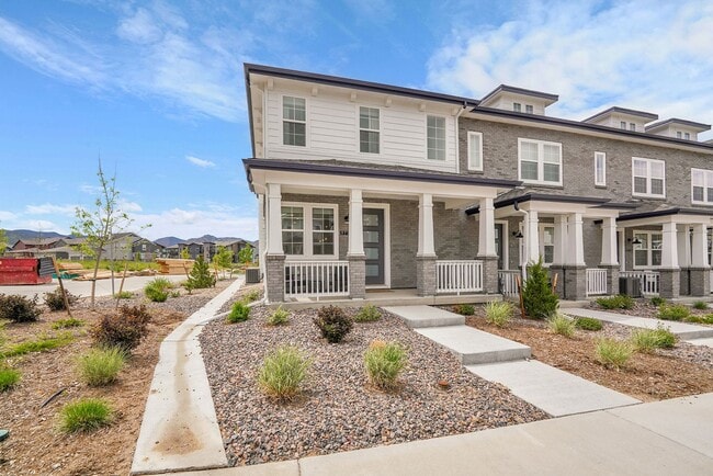 Photo - Sterling Ranch 3bed 3bath - like NEW!