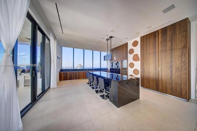 Photo - 17141 Collins Ave Unidad 4602