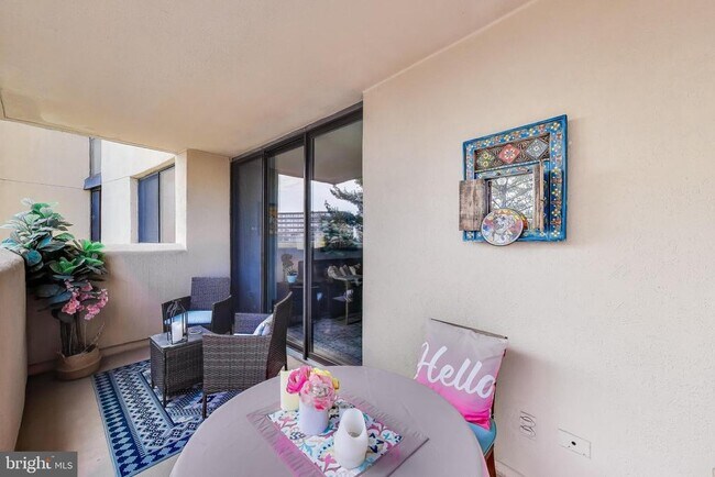 Photo - 1101 S Arlington Ridge Rd Unidad 305