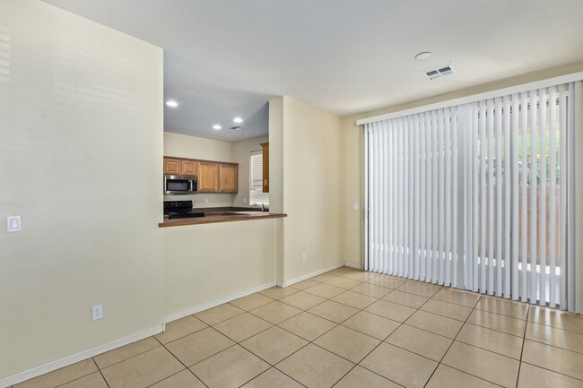 Photo - Excellent location! Community Pool and parks! Appliances included!