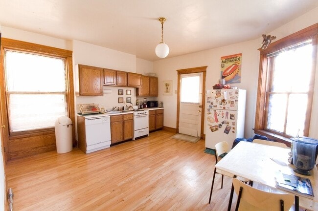 850 W Waveland Ave Unit 3