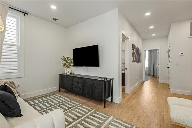 Photo - 97-99 Zabriskie St Unit 3R