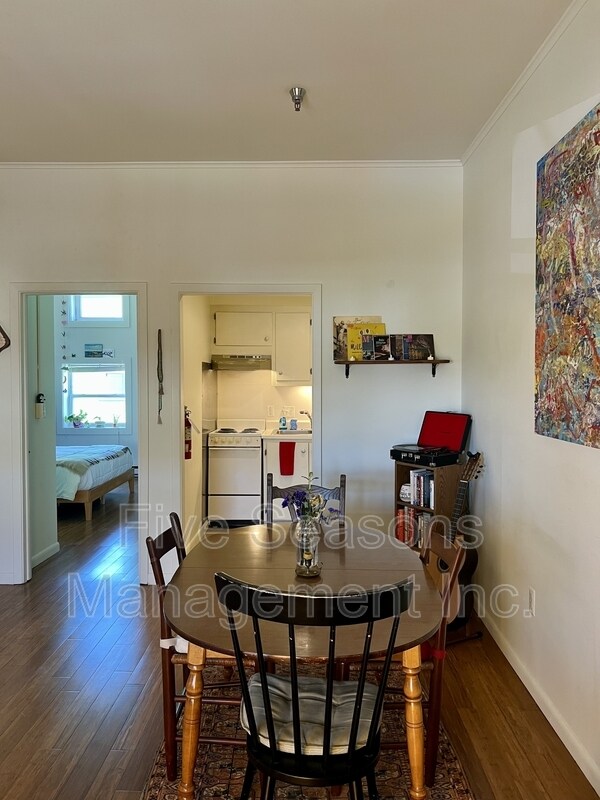 Photo - 194 North St