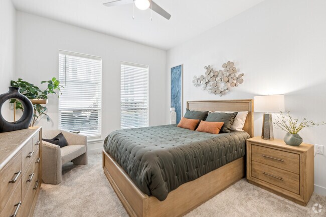 Maple 1BR, 1BA - 724SF - Bedroom