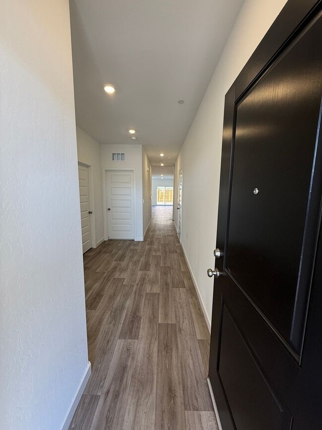 7429 Sunshine Grv Dr