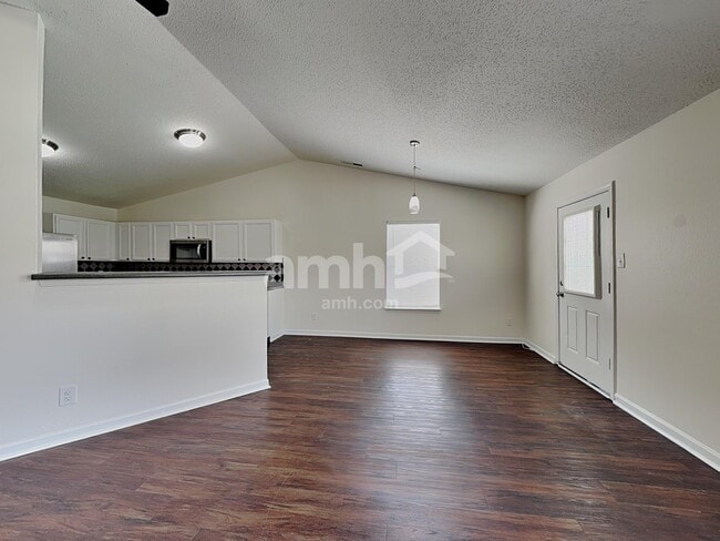 Photo - 5624 Grassy Bank Dr