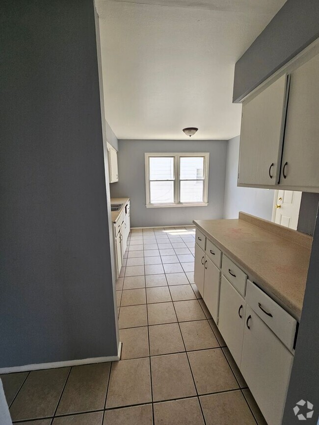 Building Photo - 6914-6916-6916 N 42nd St Unit 6916 (Upper) Rental