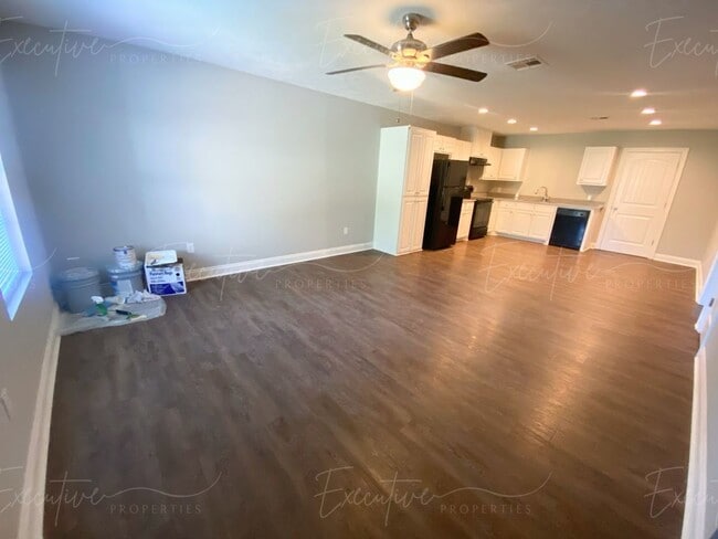 Photo - 193 Gilmore Rd Unidad 2