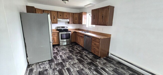 8200 Ptarmigan Ave Unit 8200 Ptarmigan Ave Unit B