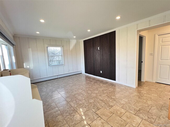 Photo - 137 Center Ln