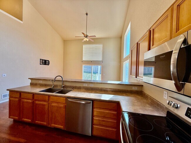 Photo - Spacious 4-Bedroom Home with Main level Li...