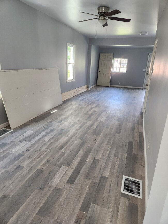 Photo - 1210 Rankine Ave
